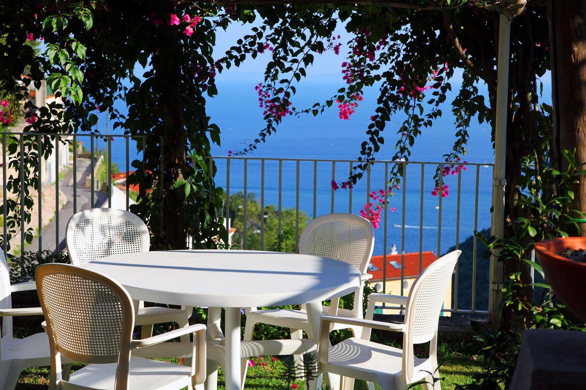 Bed and Breakfast Le Terrazze Di Cristina Vietri Exterior foto